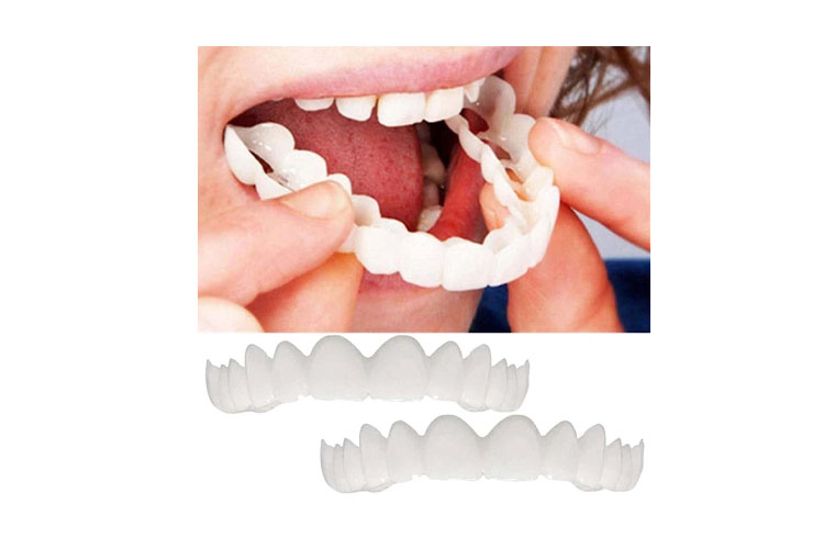 2 Pairs of Instant Veneer Dentures